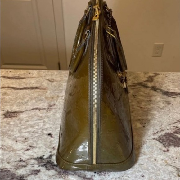 Louis Vuitton Alma GM - Picture 8 of 11